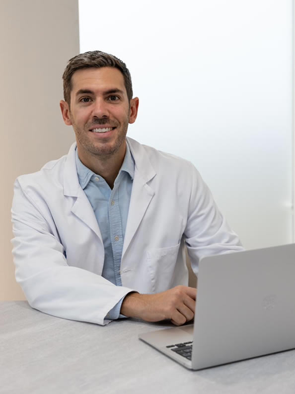 Daniel Jiménez. Especialista en Traumatología y Ortopedia